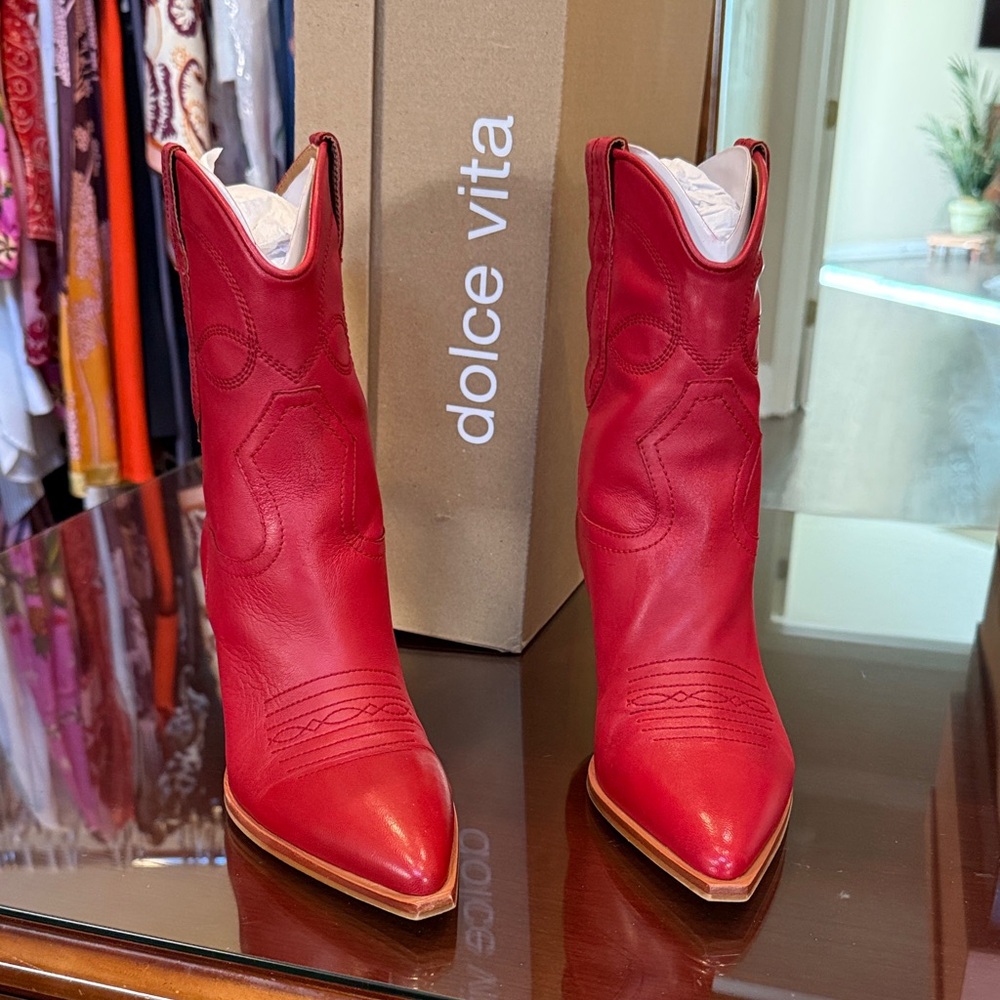 Dolce Vita Red Pointed-Toe Western Ankle Boots